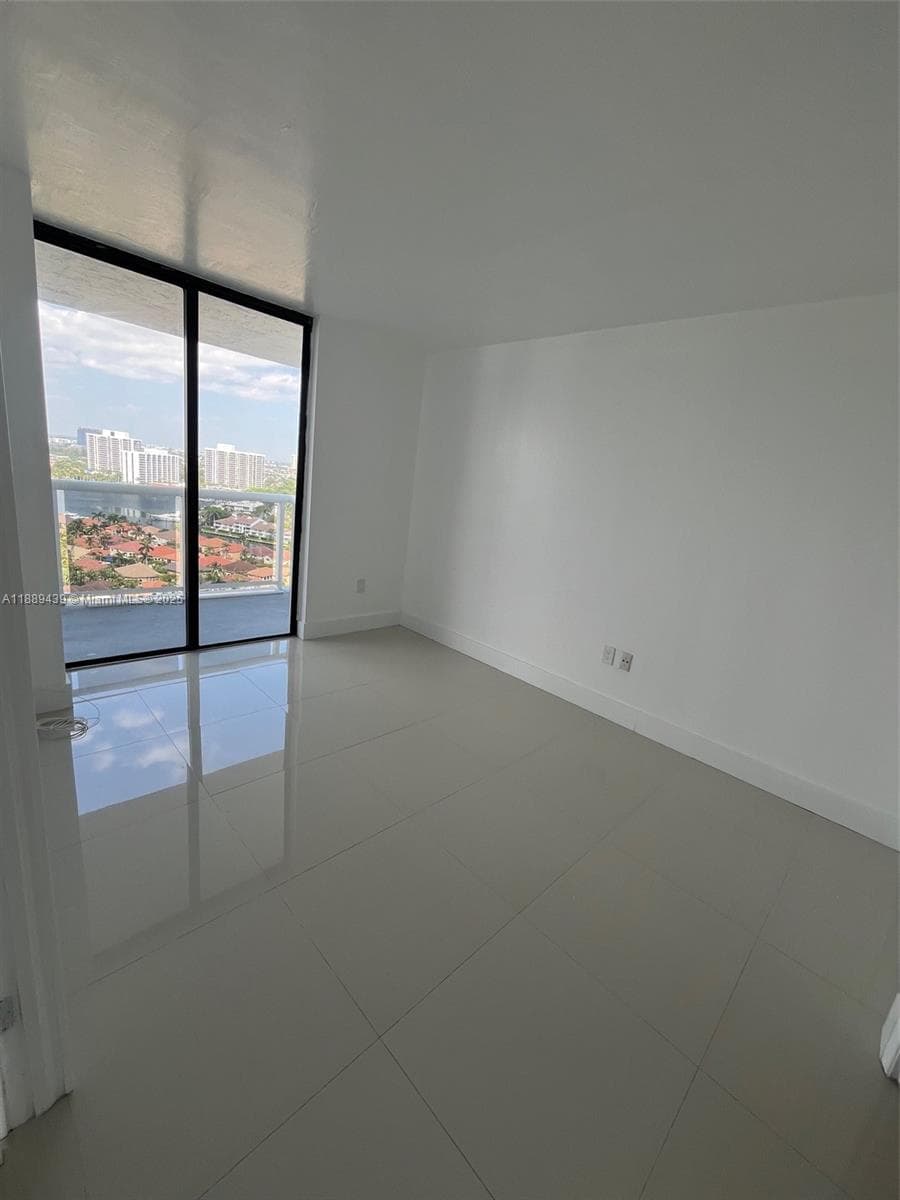 WATERVIEW CONDO · #2132 in Aventura - Photo 7