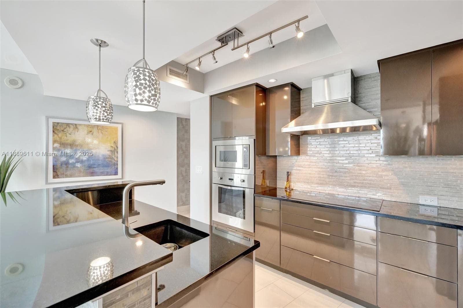 THE PLAZA AT OCEANSIDE · #1511 in Pompano Beach - Photo 13
