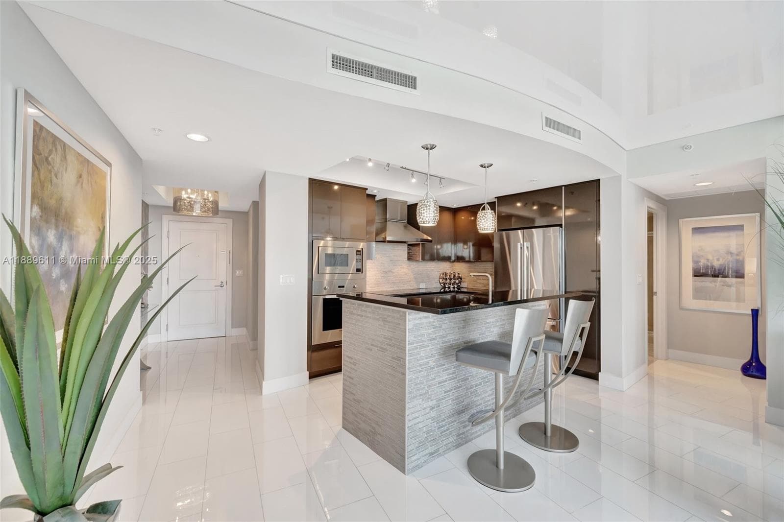 THE PLAZA AT OCEANSIDE · #1511 in Pompano Beach - Photo 9