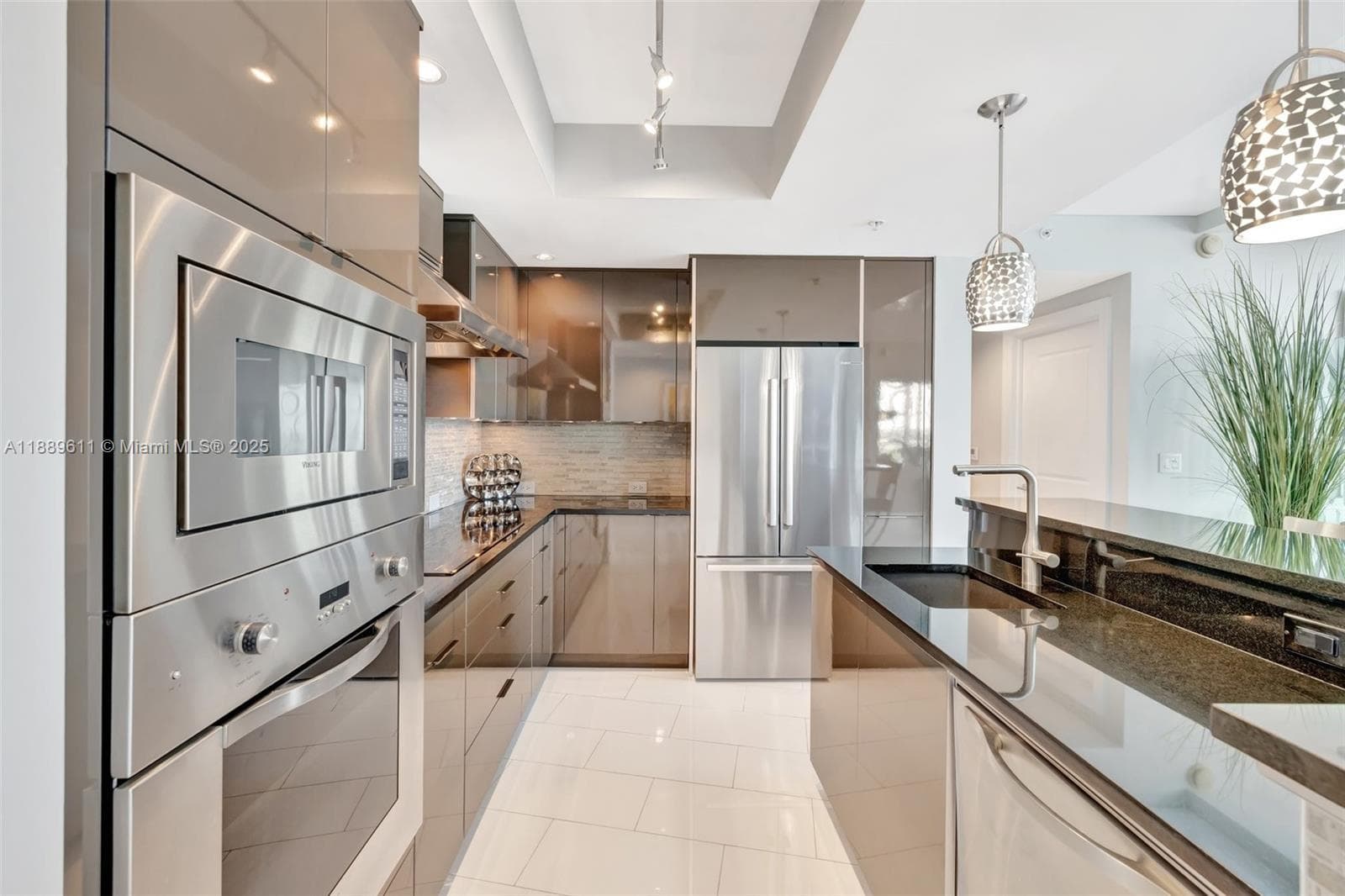 THE PLAZA AT OCEANSIDE · #1511 in Pompano Beach - Photo 8