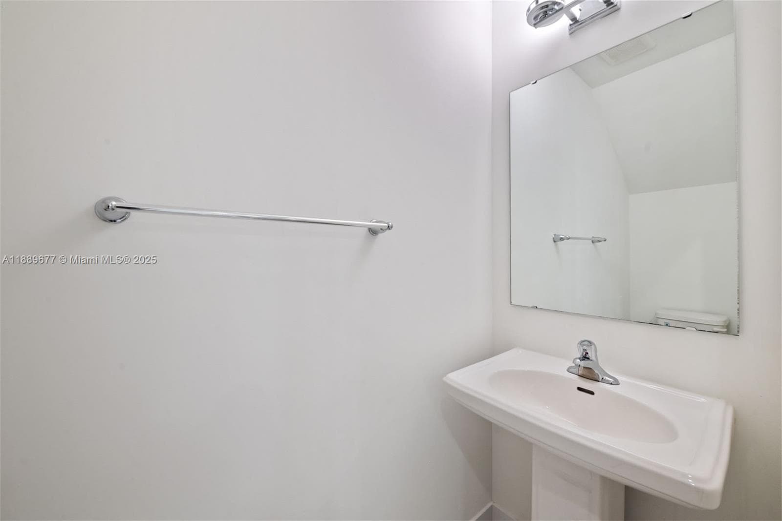 WEITZER AVENTURA PLACE CO · #209 in Miami - Photo 10