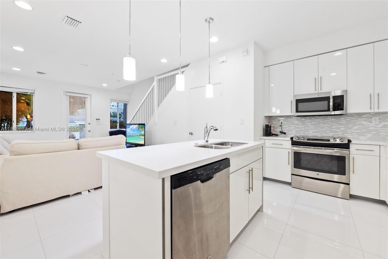 WEITZER AVENTURA PLACE CO · #209 in Miami - Photo 8