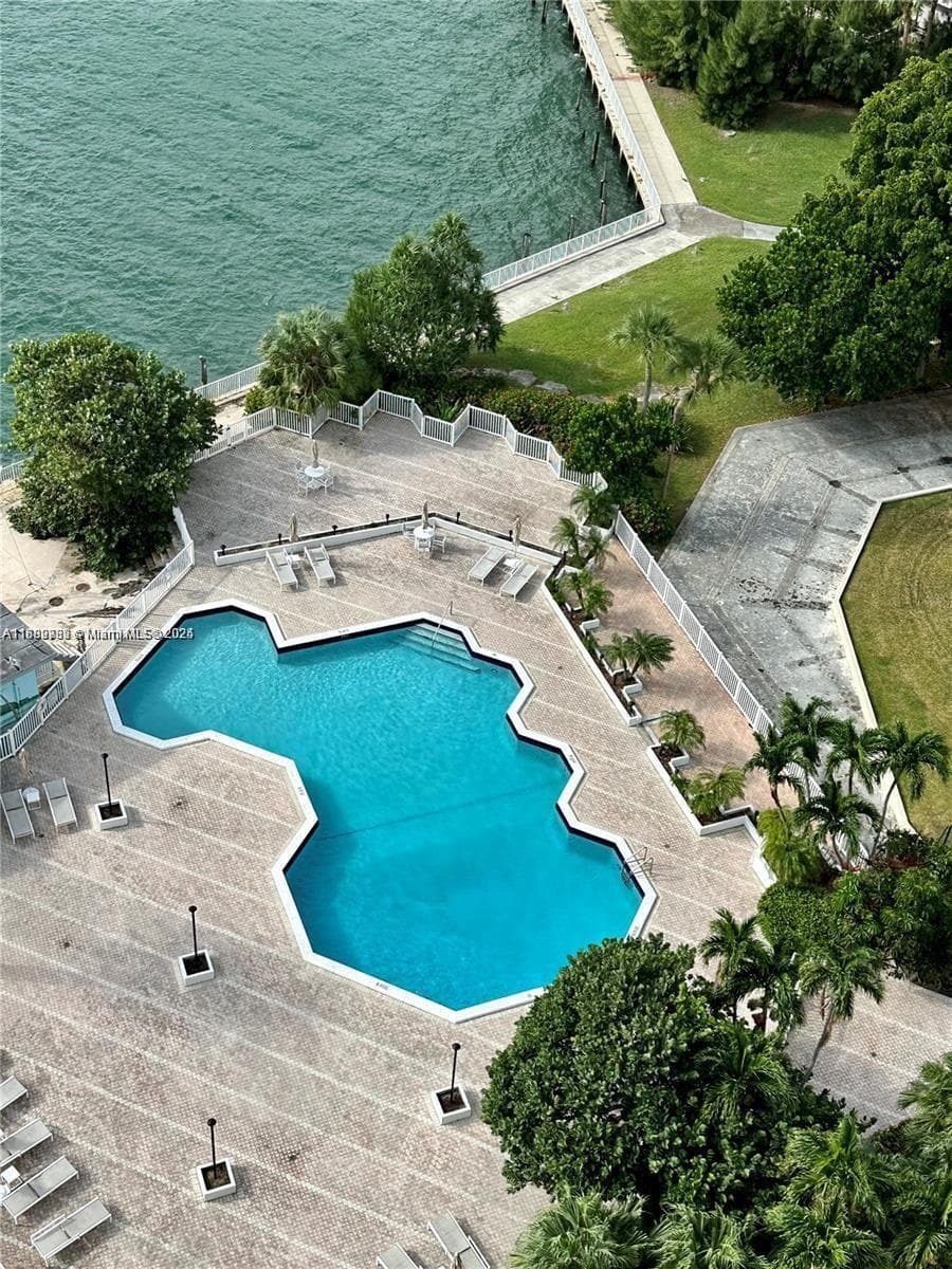 JOCKEY CLUB CONDO · #18E in Miami - Photo 12