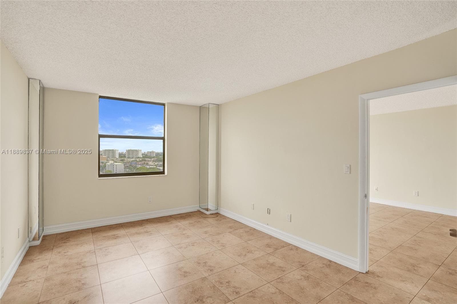 GREENWICH PH I CONDO · #A1213 in North Miami - Photo 23