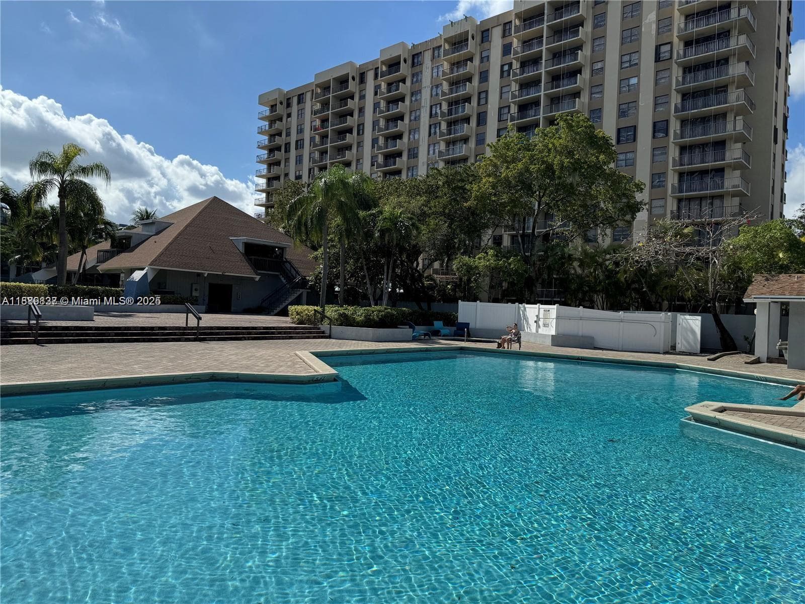 GREENWICH PH I CONDO · #A1213 in North Miami - Photo 6