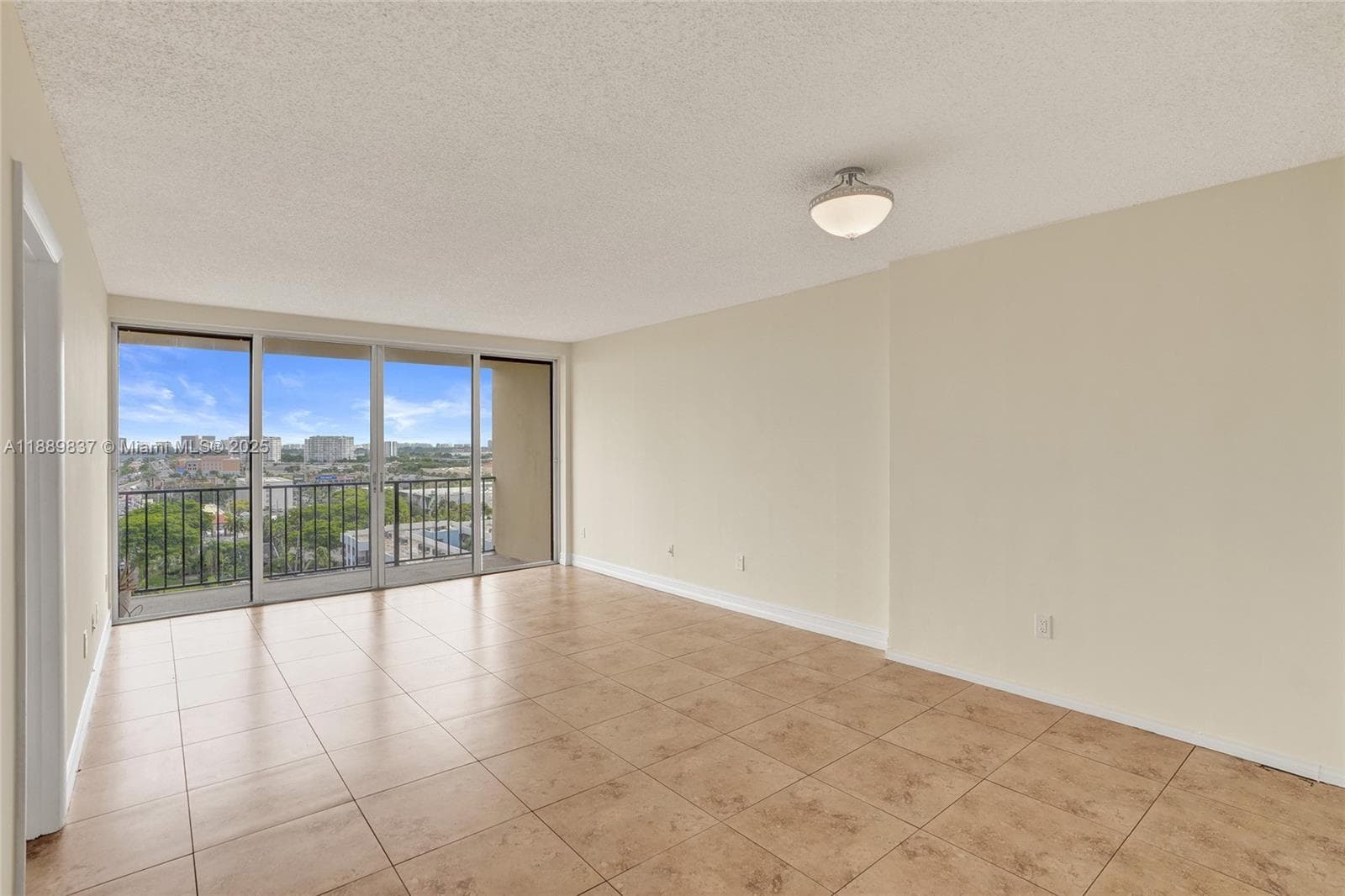 GREENWICH PH I CONDO · #A1213 in North Miami - Photo 17