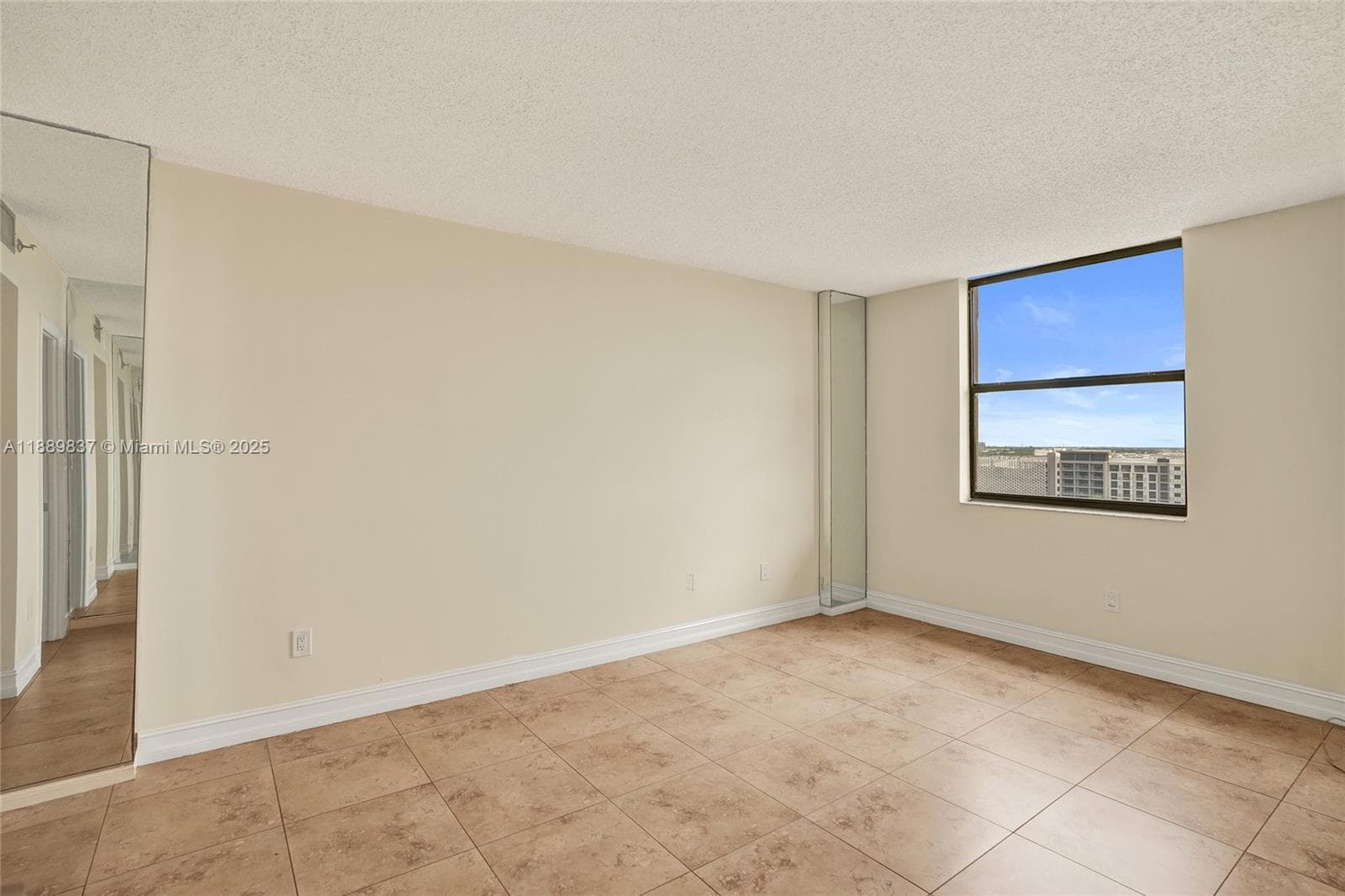 GREENWICH PH I CONDO · #A1213 in North Miami - Photo 22
