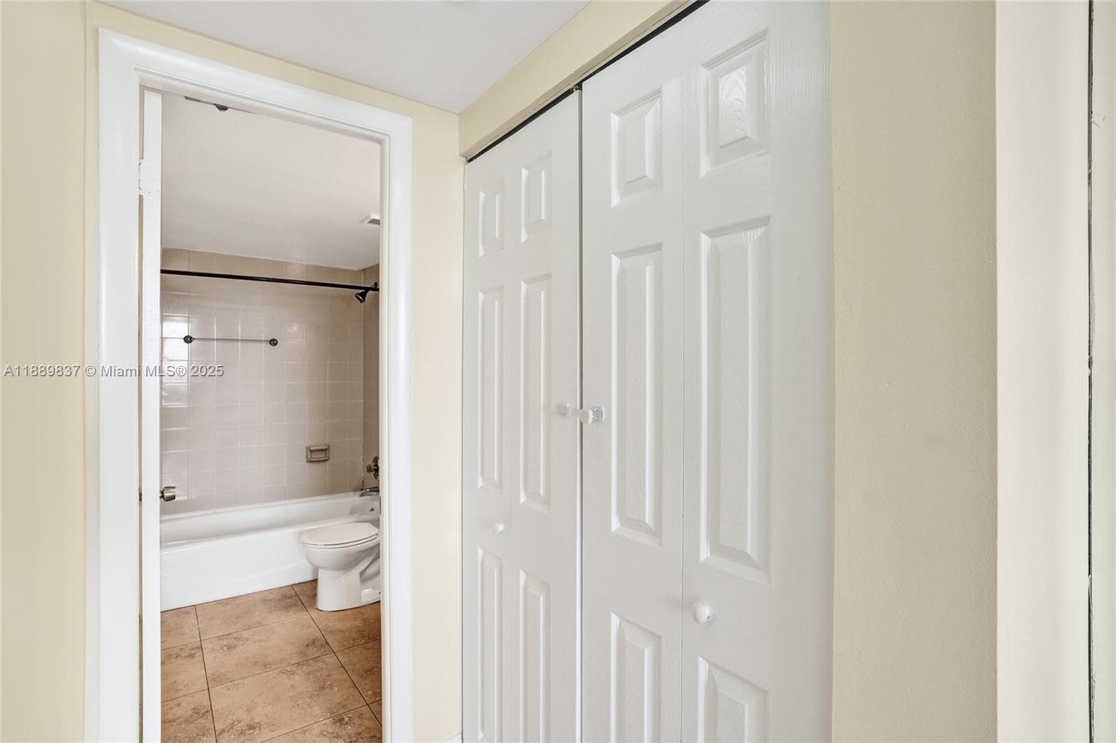 GREENWICH PH I CONDO · #A1213 in North Miami - Photo 28