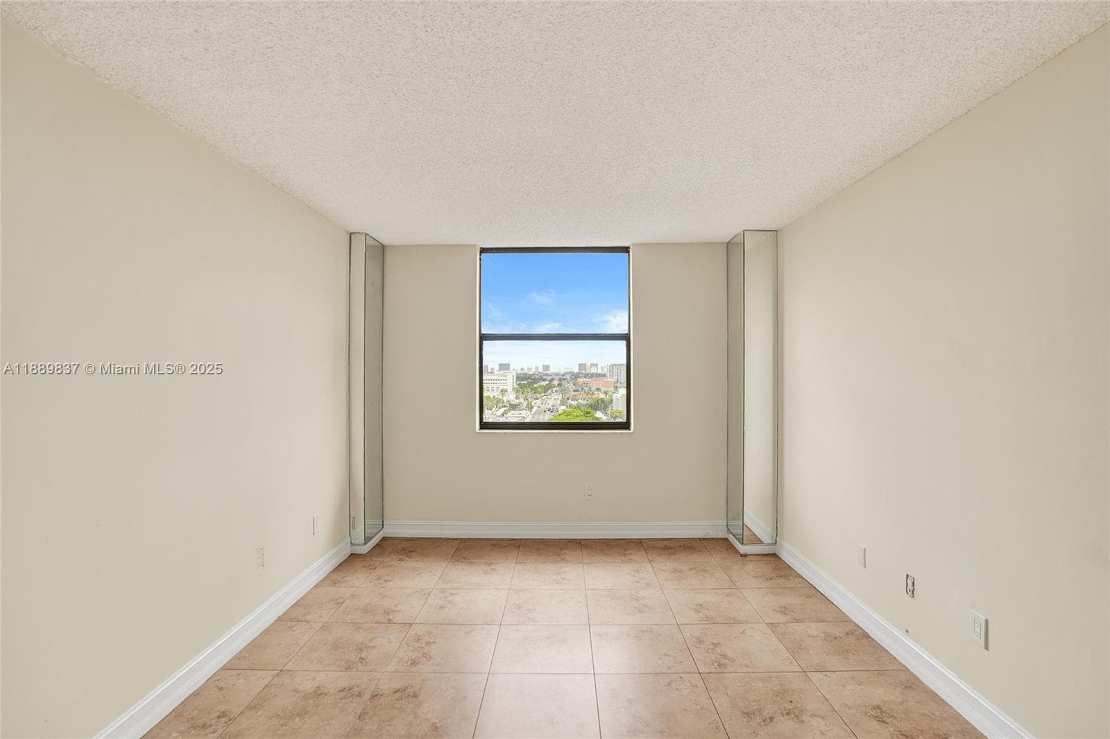 GREENWICH PH I CONDO · #A1213 in North Miami - Photo 24