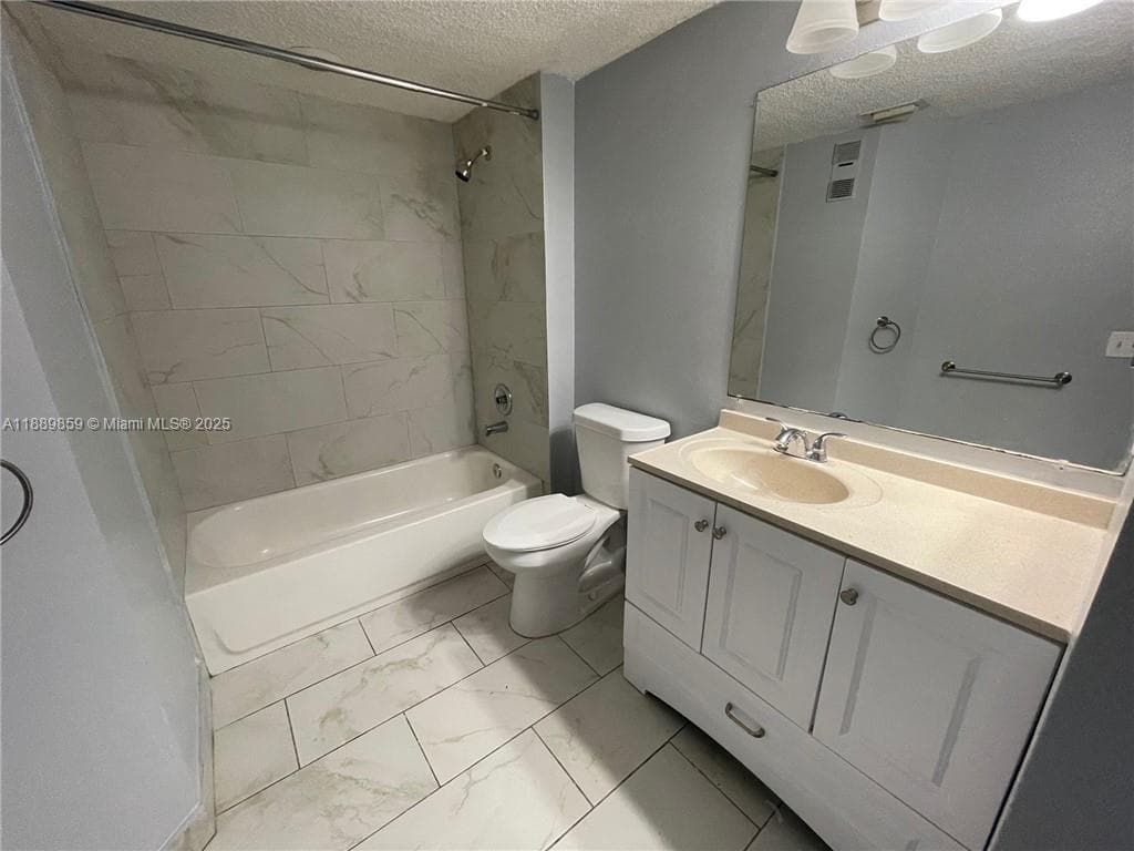 WINDWARD LAKES CONDO · #A101 in Pompano Beach - Photo 6