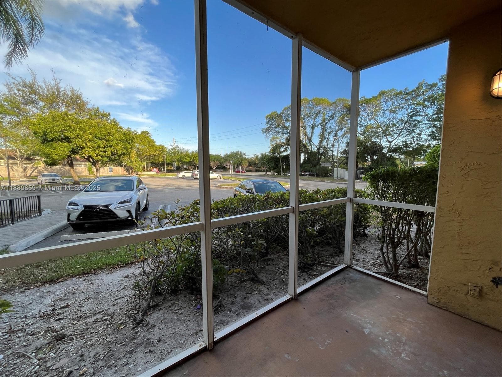 WINDWARD LAKES CONDO · #A101 in Pompano Beach - Photo 8