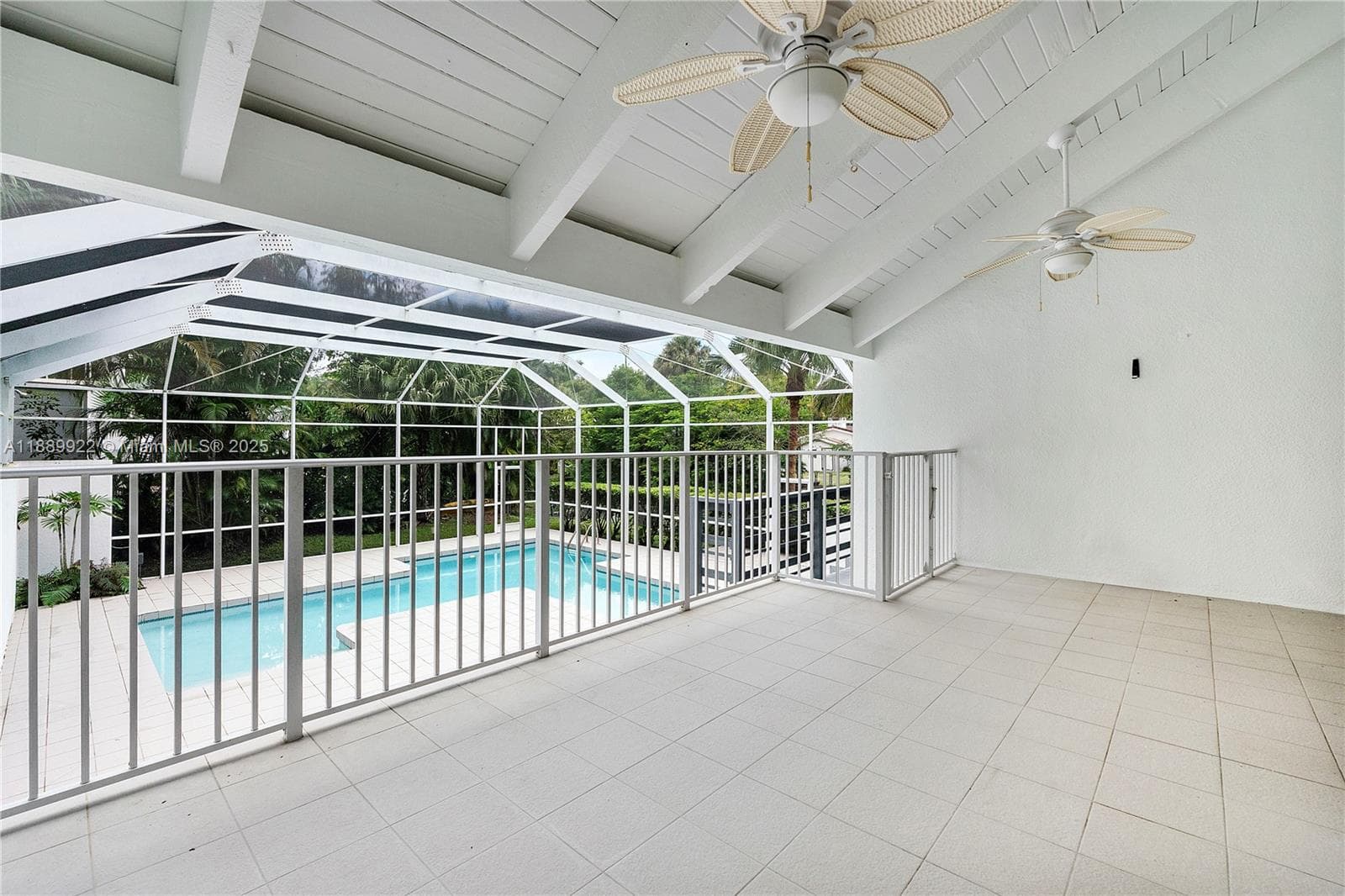 7605 SW 160th Ter photo 10