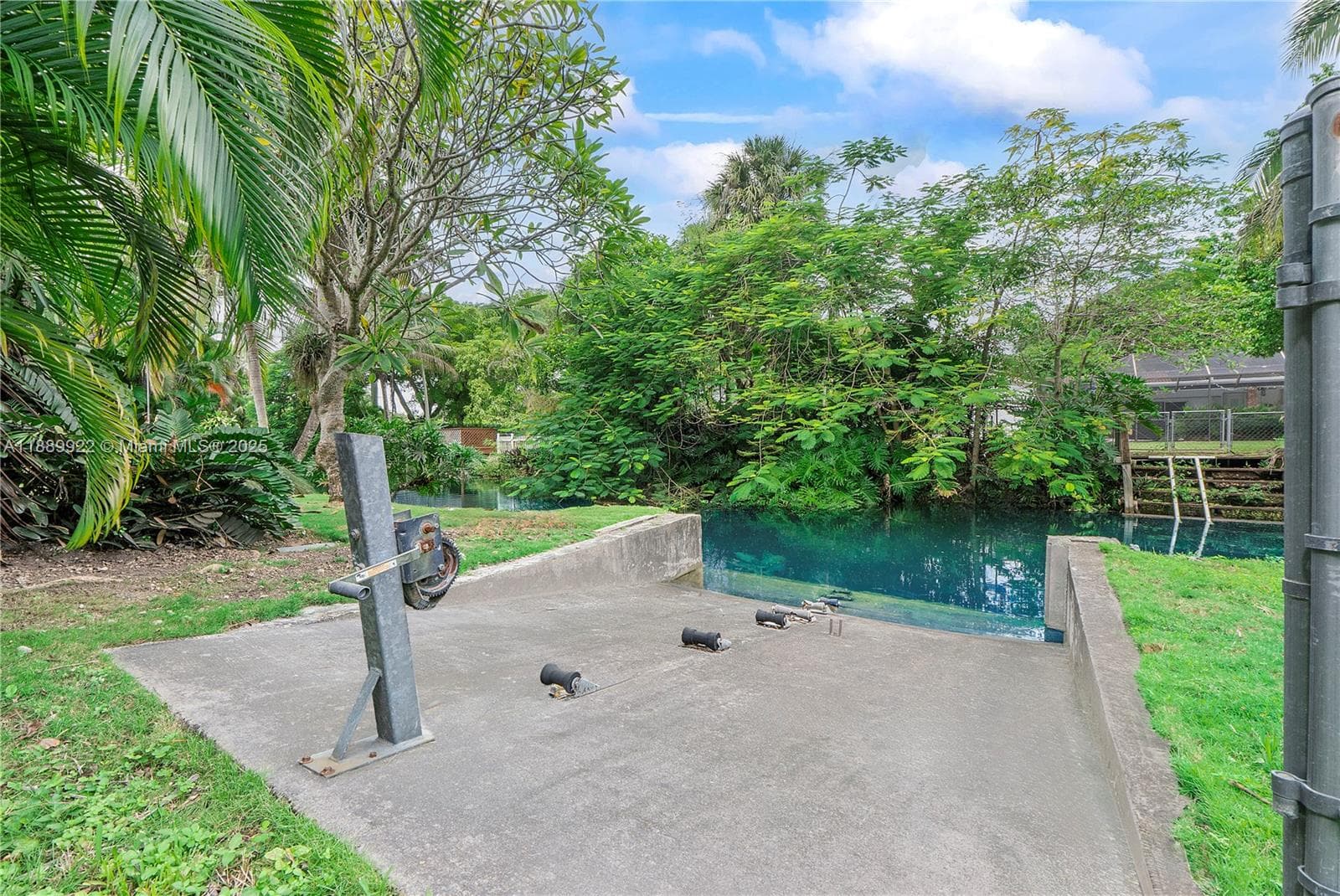 7605 SW 160th Ter photo 11