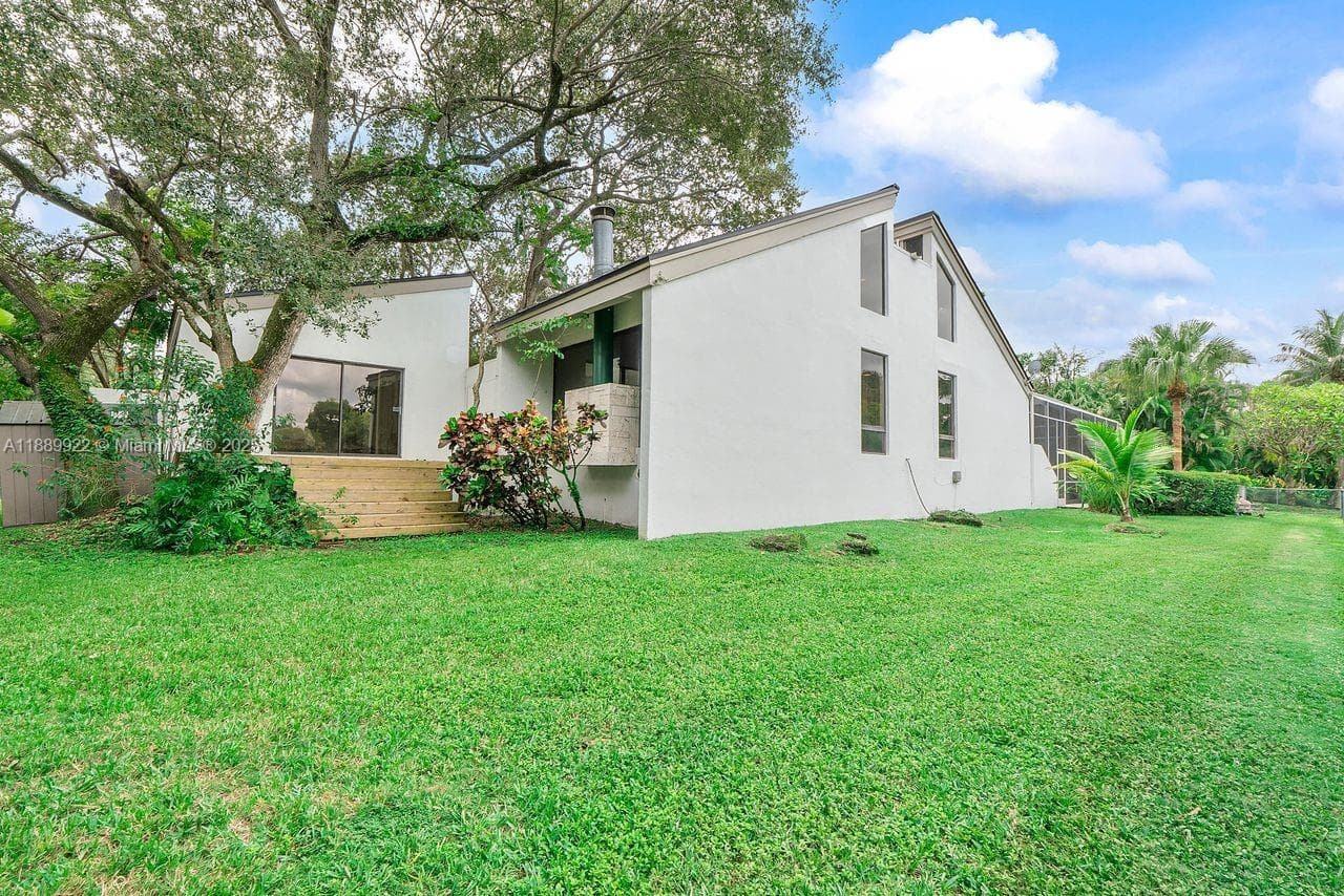 7605 SW 160th Ter photo 19