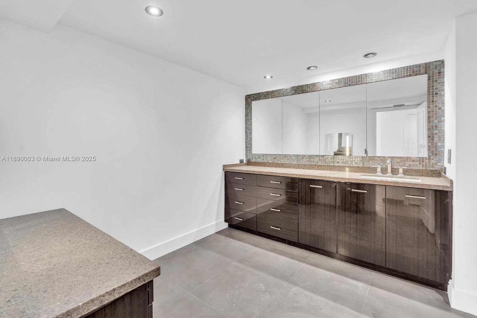 TURNBERRY TOWERS CONDO · #3J in Aventura - Photo 12