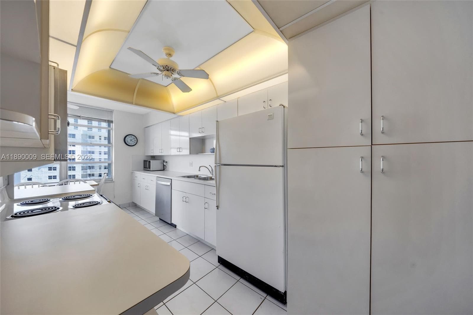 PLAZA SOUTH CONDO · #12H in Fort Lauderdale - Photo 7