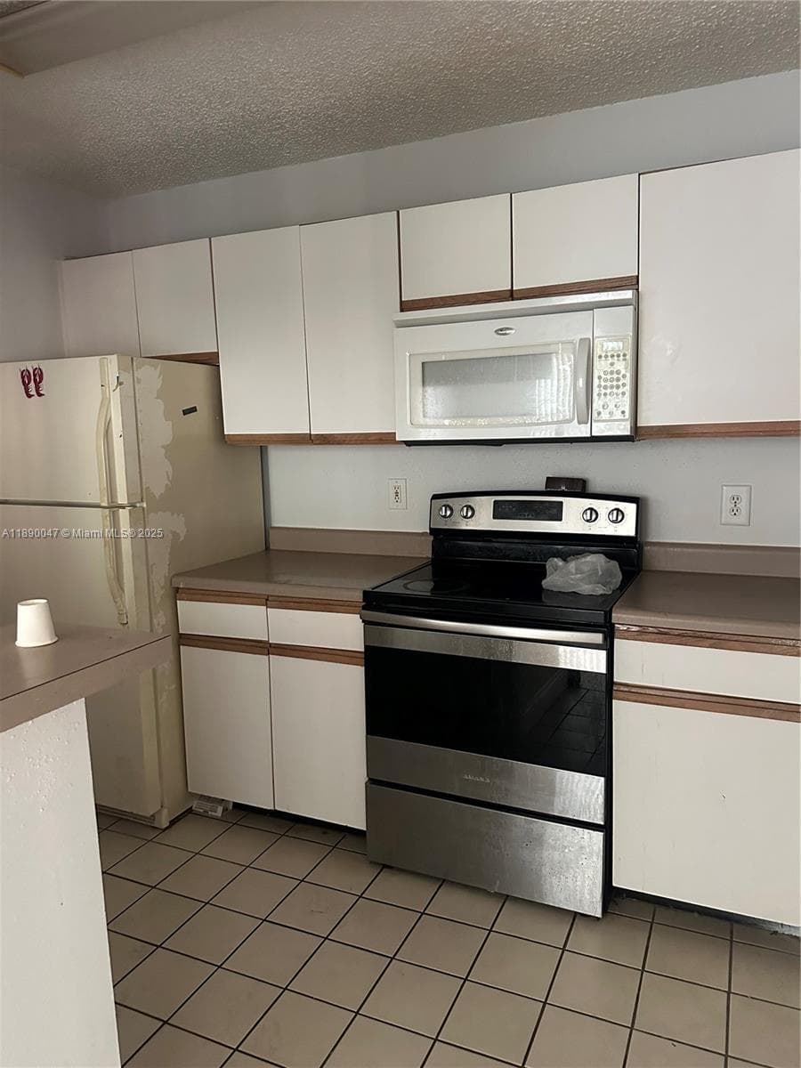 WINDWARD LAKES CONDO · #C203 in Pompano Beach - Photo 3