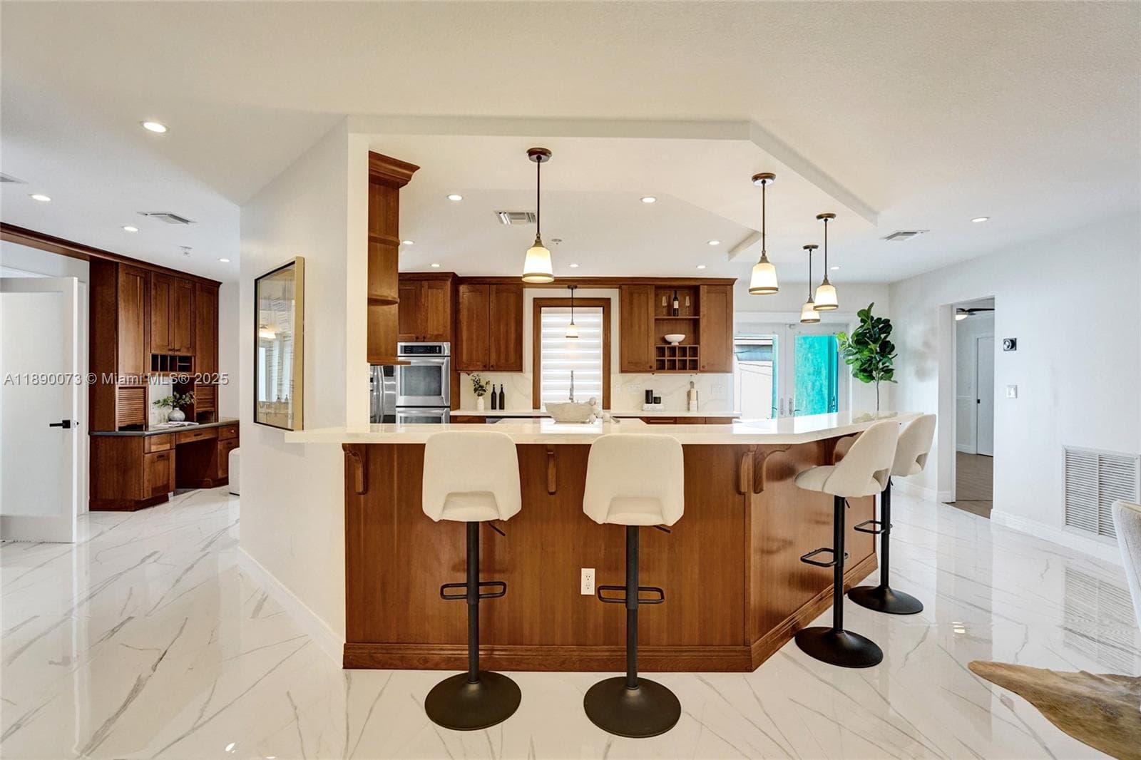 300 W Chaminade Dr photo 16