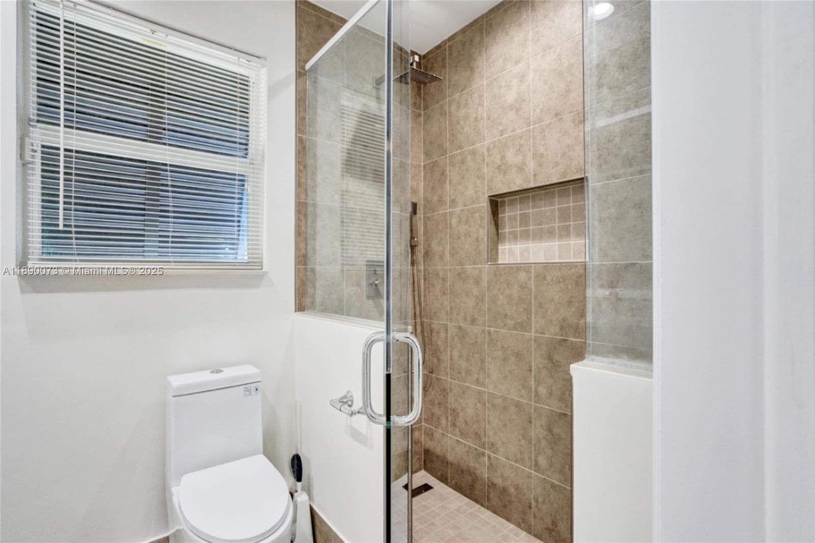 300 W Chaminade Dr photo 38