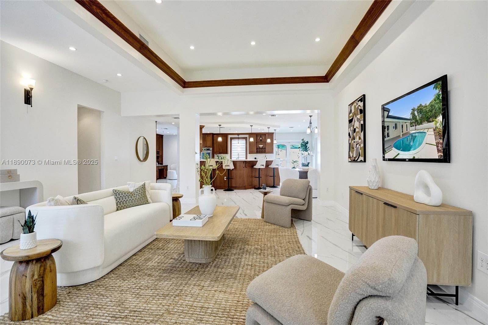 300 W Chaminade Dr photo 10
