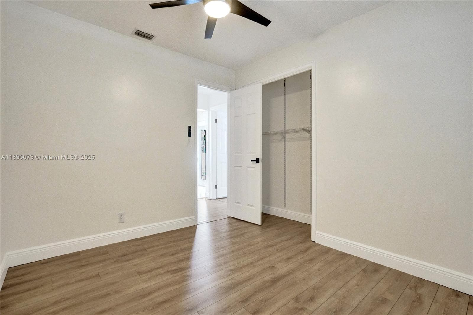 300 W Chaminade Dr photo 40