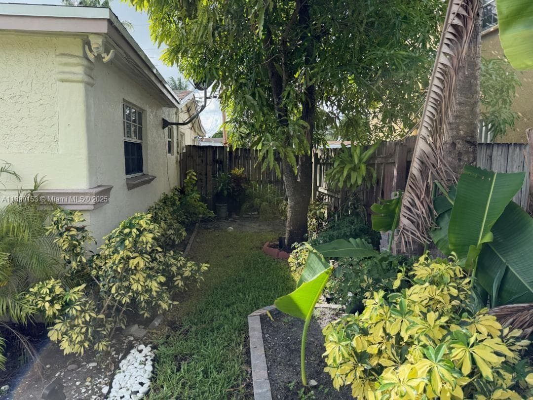 4361 NW 35th Ave photo 26