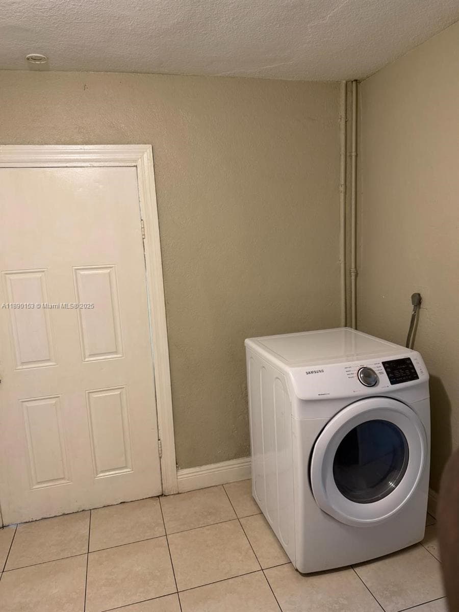 4361 NW 35th Ave photo 20