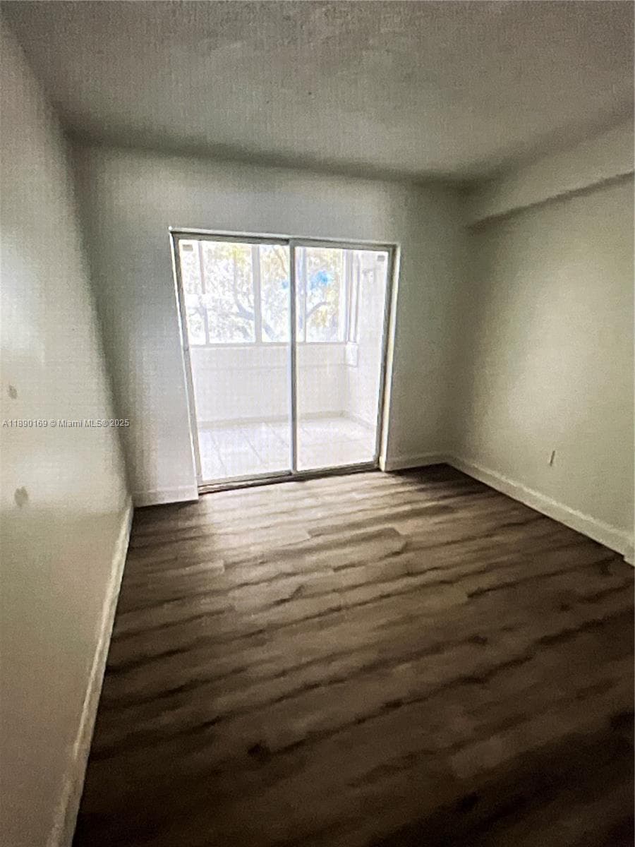 POINCIANA VILLAGE CONDO · #206 in Miami - Photo 4