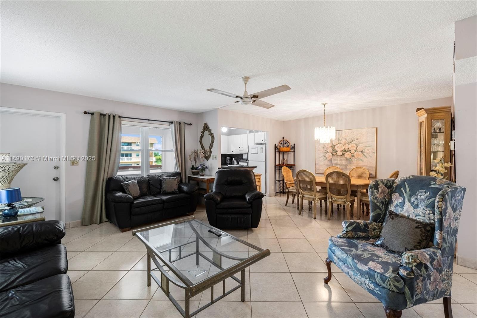 BEVERLY HILLS CONDO · #U405 in Hollywood - Photo 6