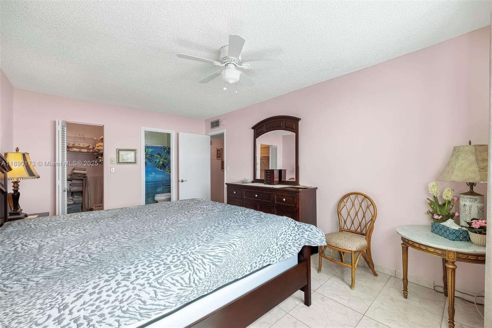 BEVERLY HILLS CONDO · #U405 in Hollywood - Photo 10