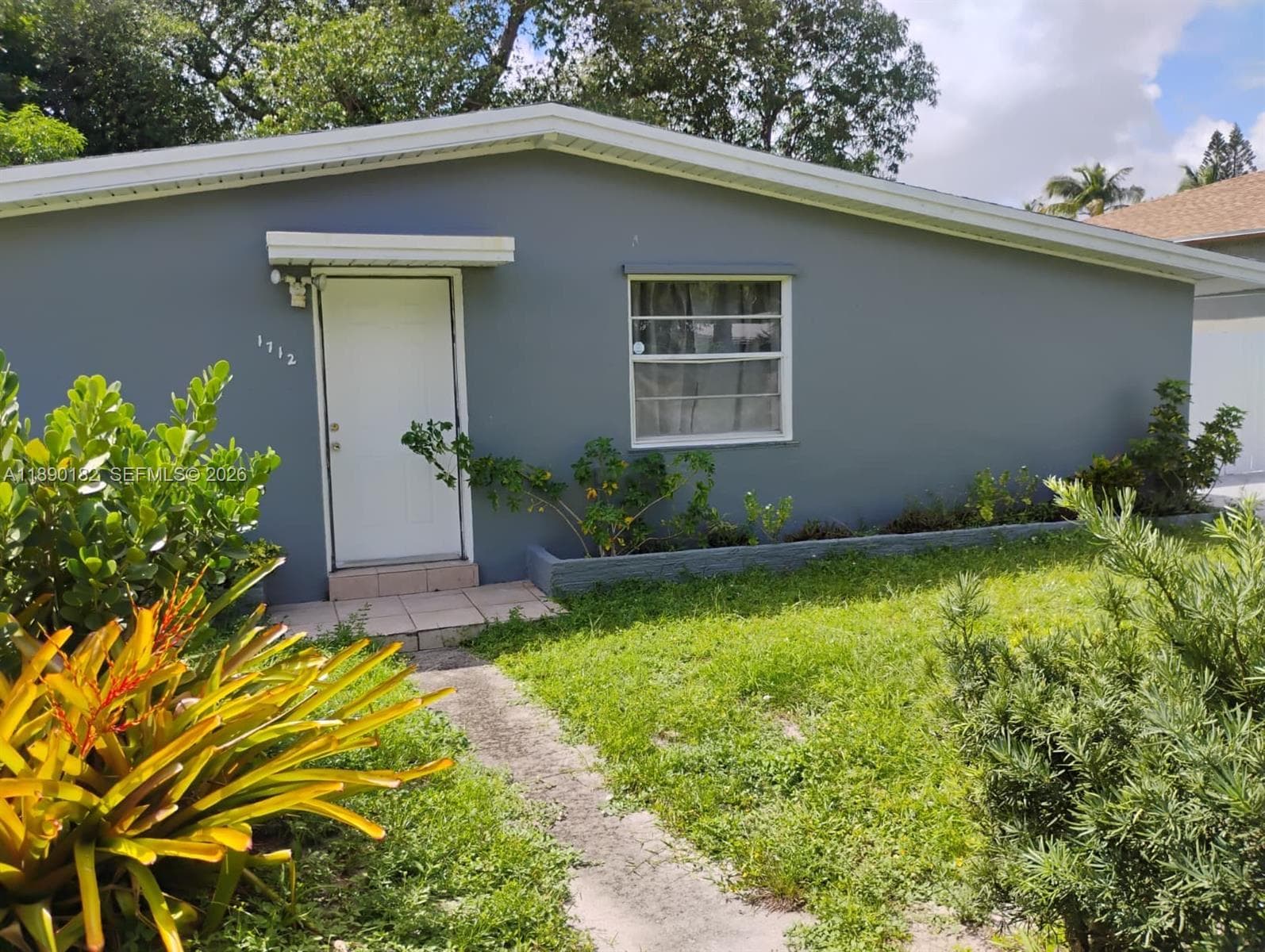 1712 NW 15th Ter photo 1