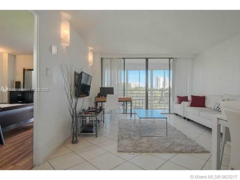 BISCAYA IV CONDO · #410 in Aventura - Photo 2