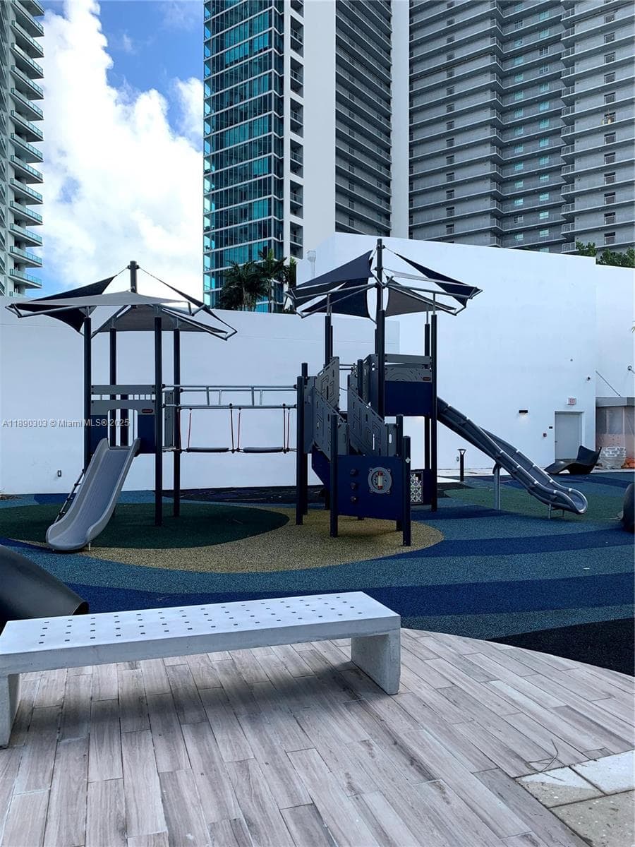 Paramount Miami Worldcenter · #2702 in Miami - Photo 23