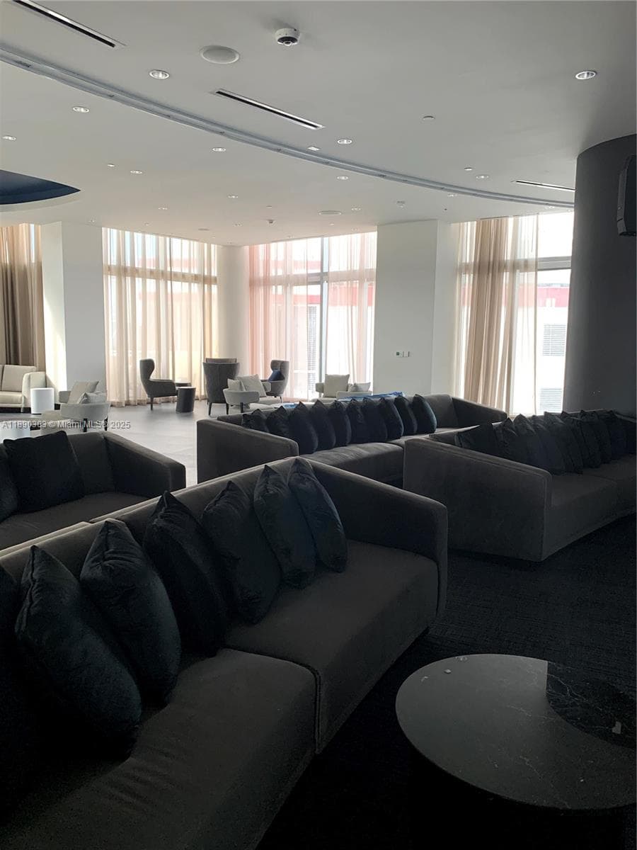 Paramount Miami Worldcenter · #2702 in Miami - Photo 24