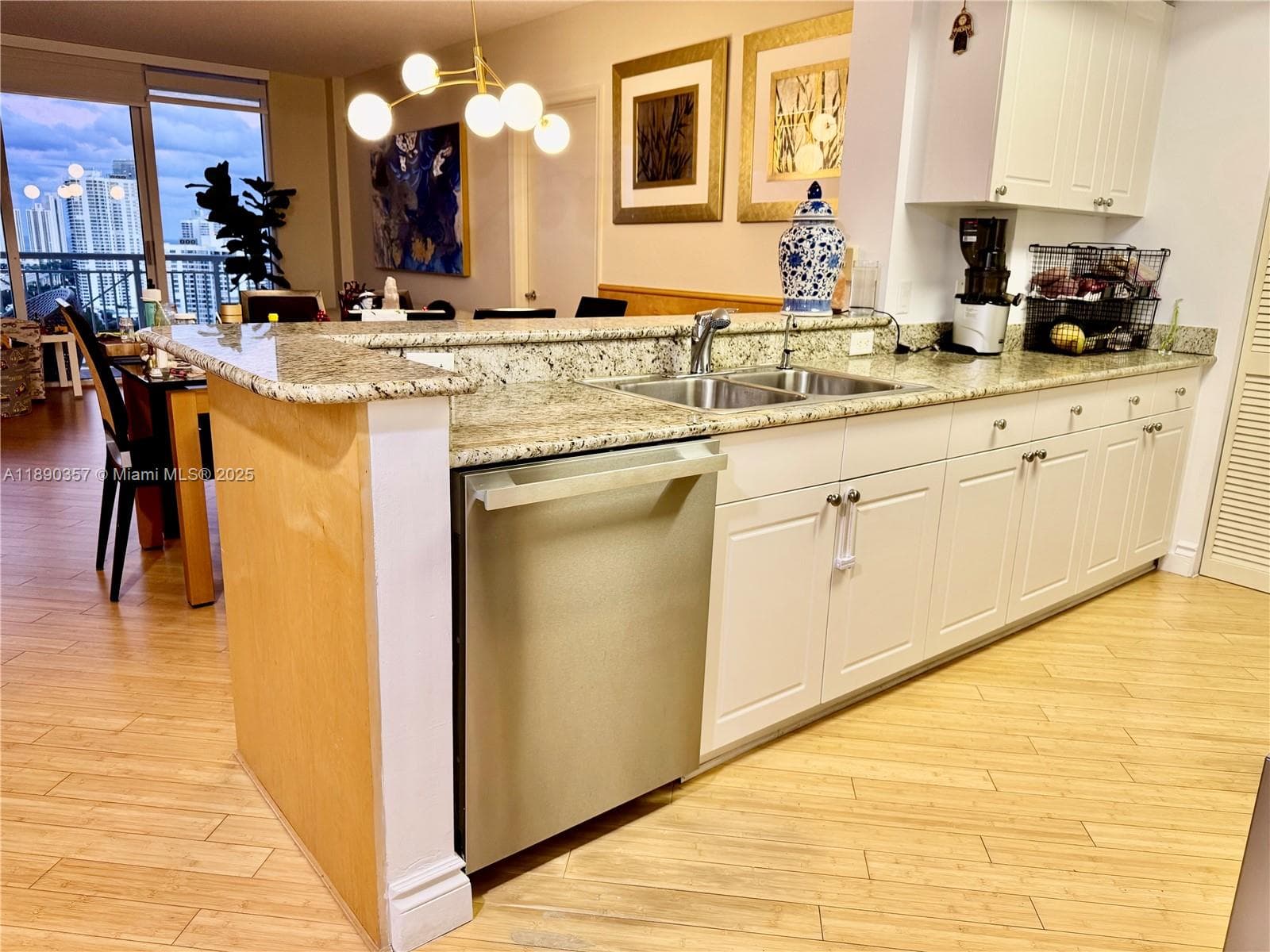 TURNBERRY ON THE GREEN CO · #2515 in Aventura - Photo 6