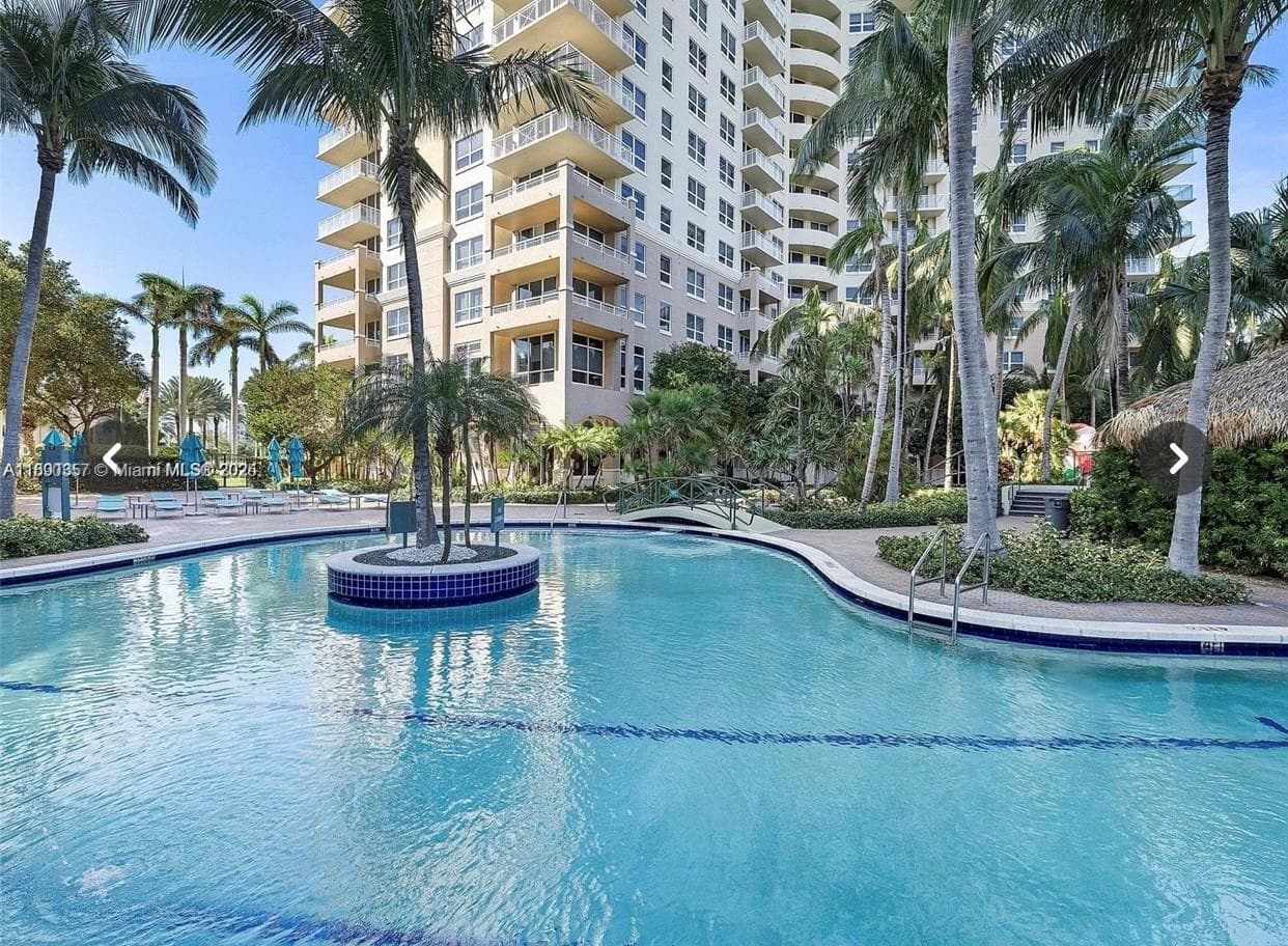 TURNBERRY ON THE GREEN CO · #2515 in Aventura - Photo 20