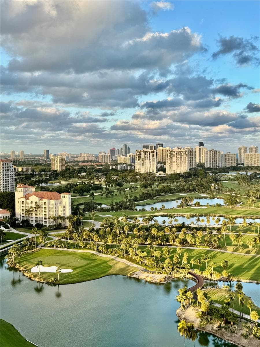 TURNBERRY ON THE GREEN CO · #2515 in Aventura - Photo 15