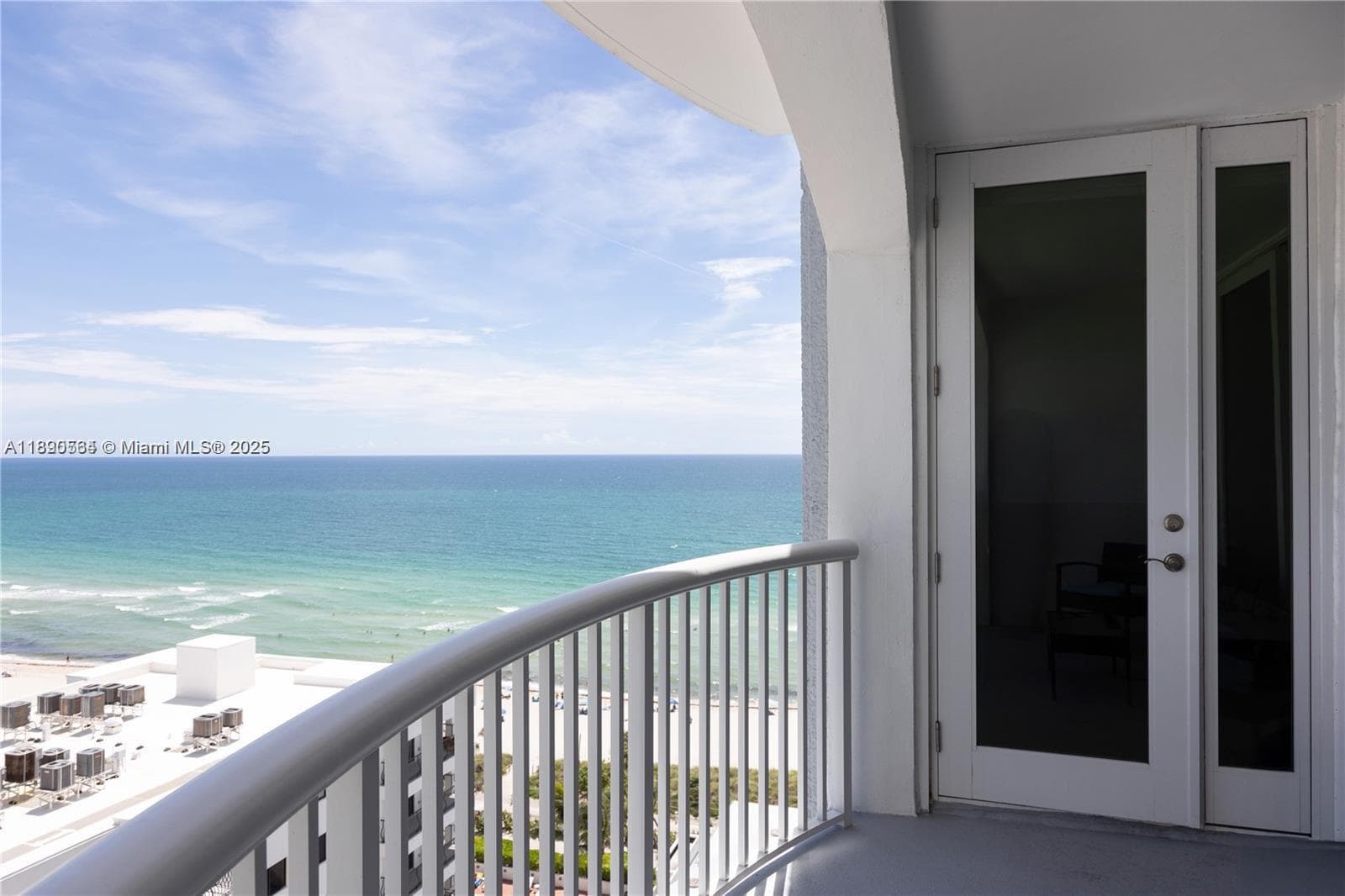 THE CARRIAGE HOUSE CONDO · #1111 in Miami Beach - Photo 26