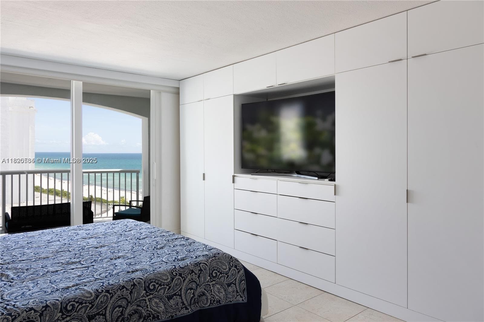 THE CARRIAGE HOUSE CONDO · #1111 in Miami Beach - Photo 19