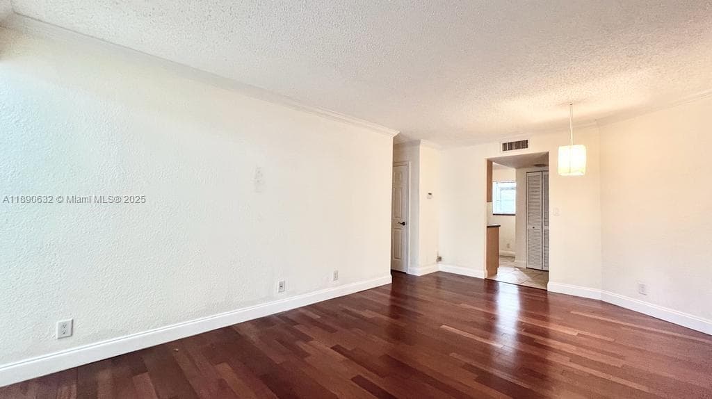 GARDENS NORTH SIX CONDO · #106 in Pompano Beach - Photo 5
