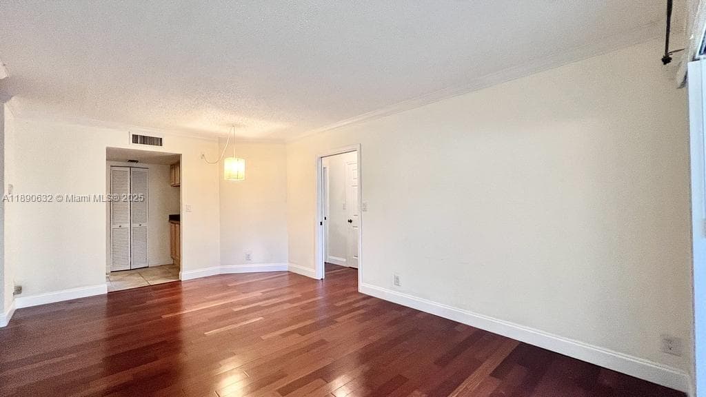 GARDENS NORTH SIX CONDO · #106 in Pompano Beach - Photo 4