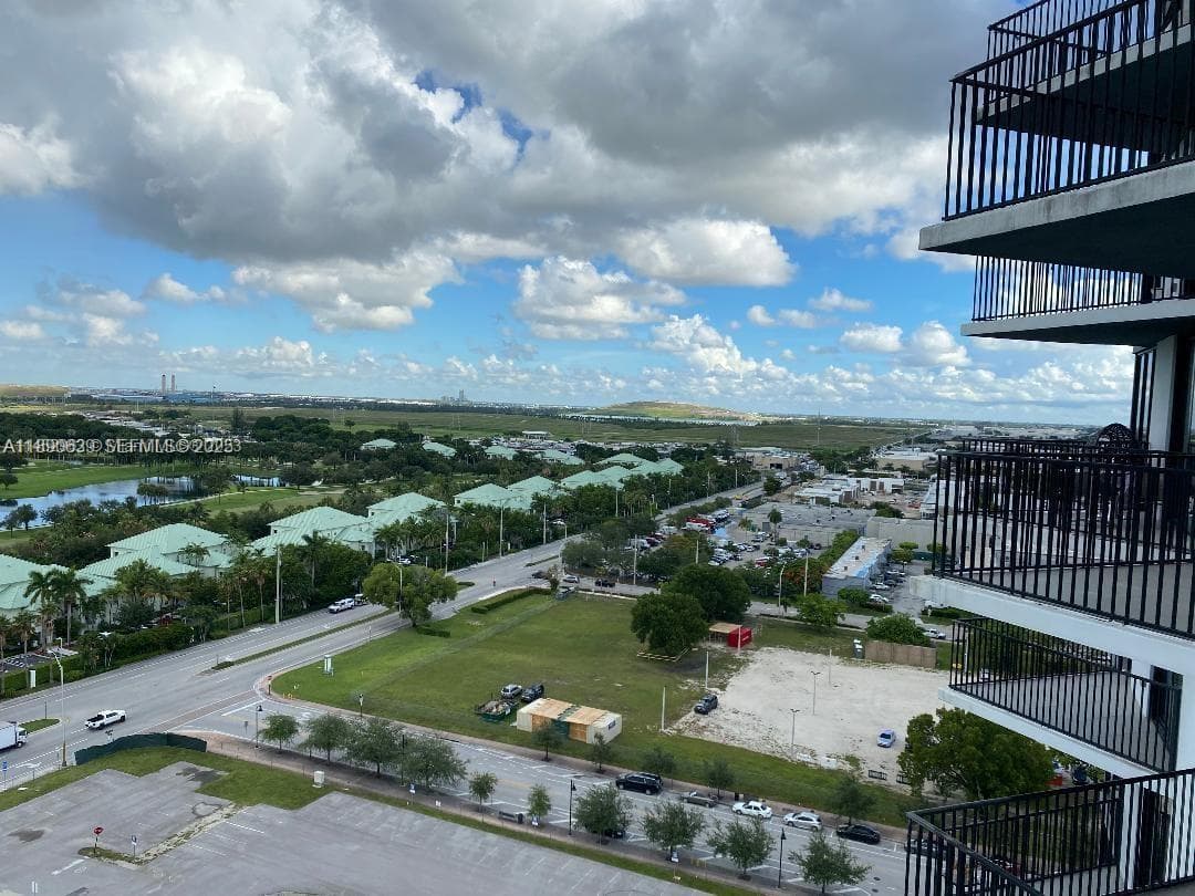 5300 PASEO CONDO · #1510 in Doral - Photo 5