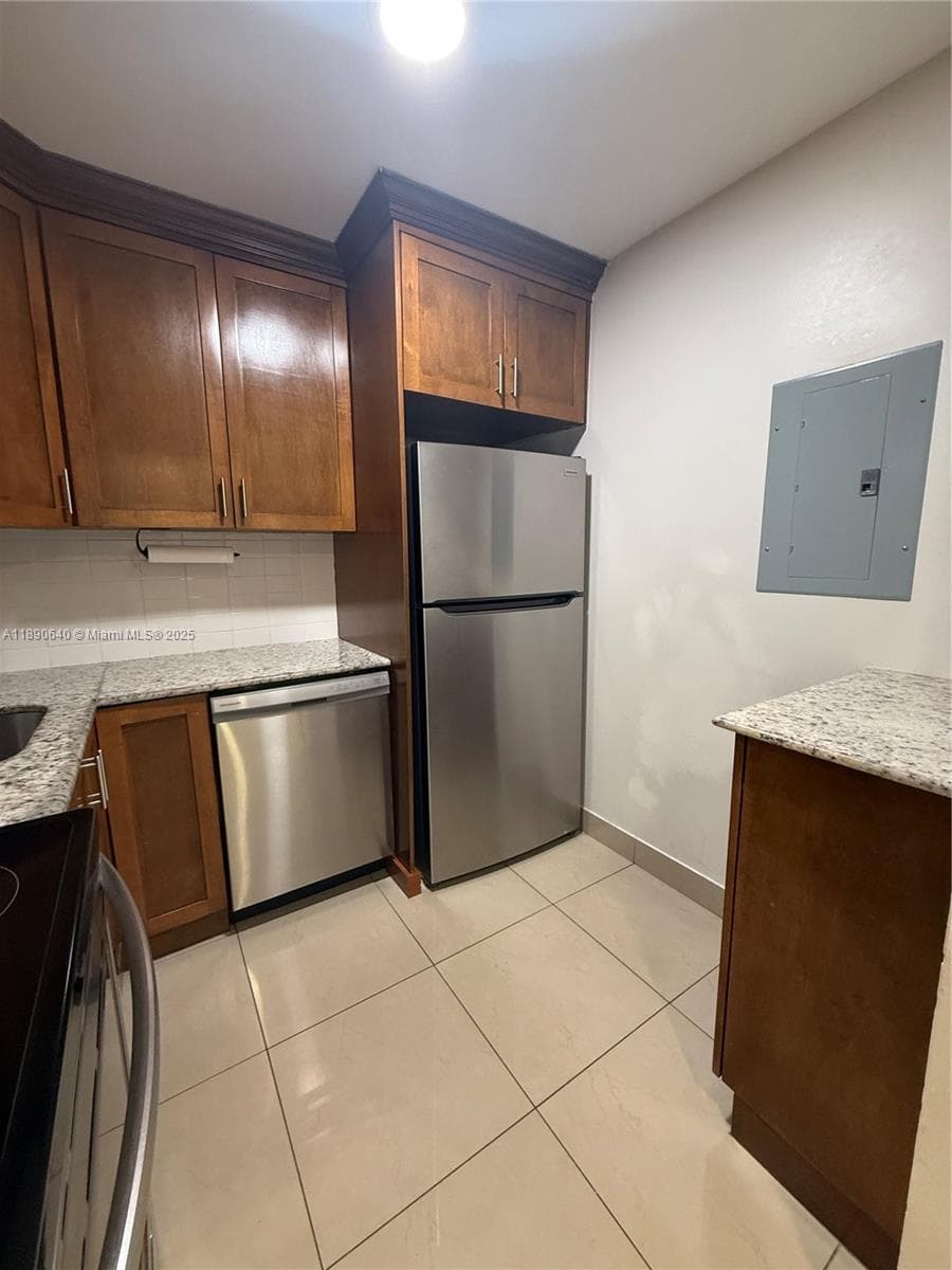 HOLLYWOOD ENTRADA AMENDED · #1 in Hallandale Beach - Photo 17