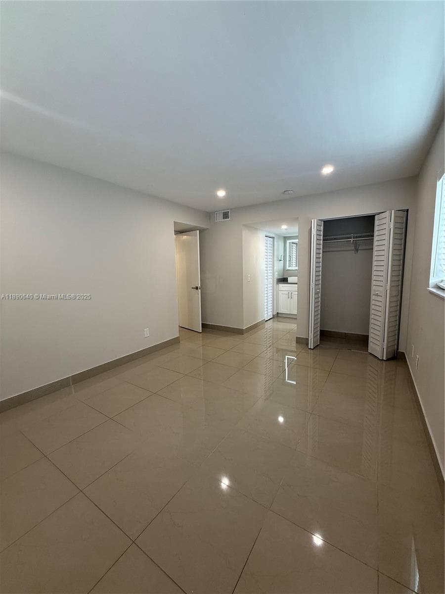 HOLLYWOOD ENTRADA AMENDED · #1 in Hallandale Beach - Photo 29