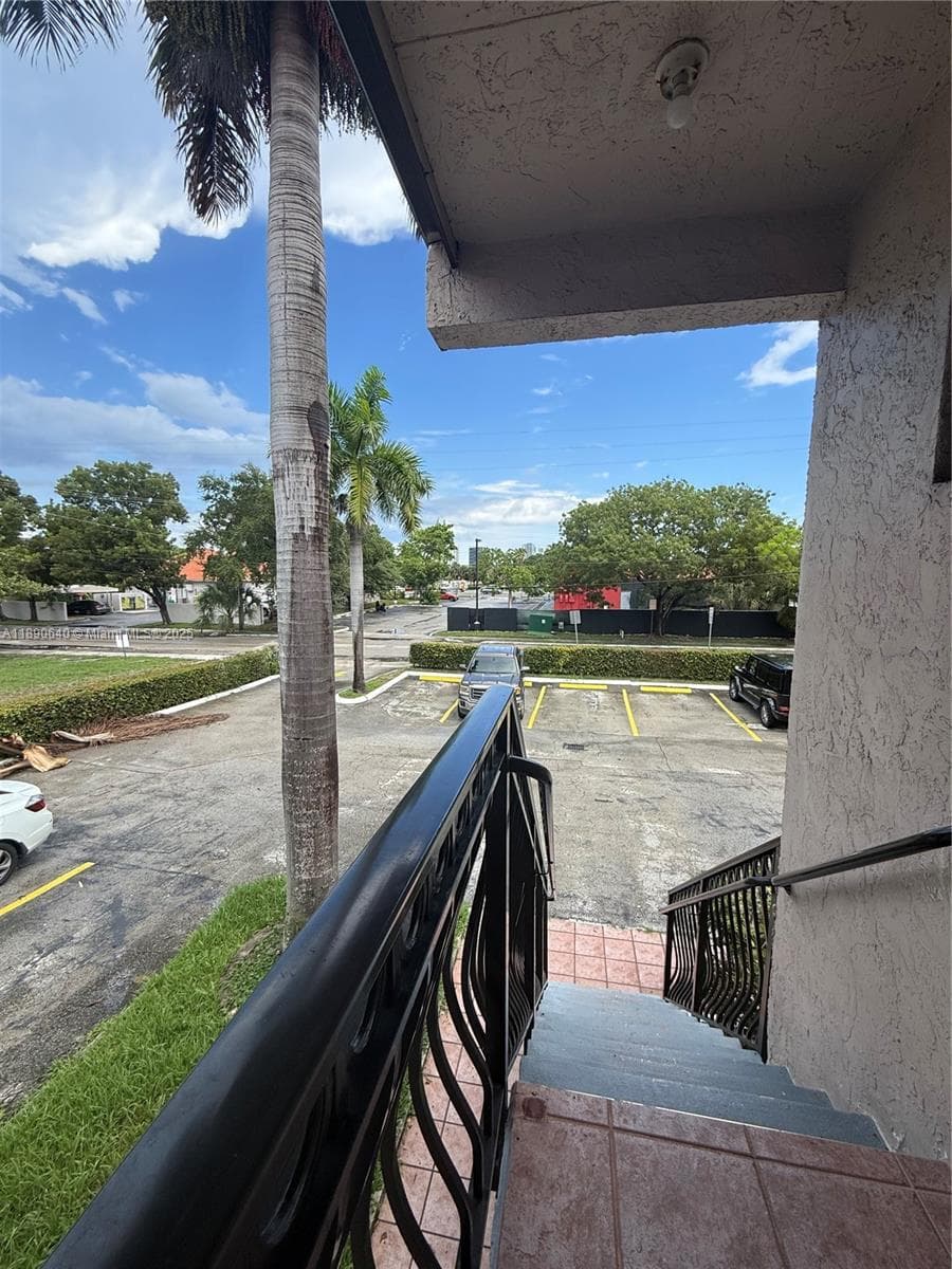 HOLLYWOOD ENTRADA AMENDED · #1 in Hallandale Beach - Photo 4