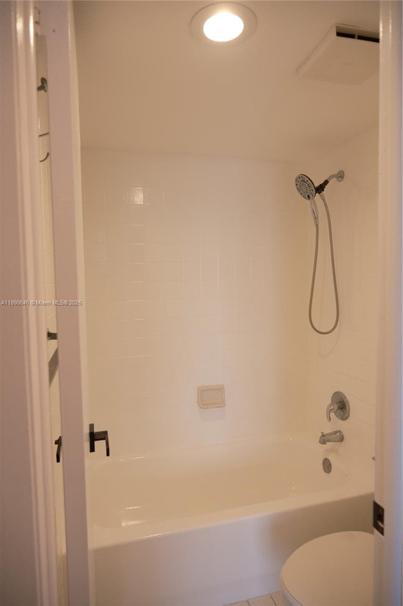 GROVE HAUS CONDO · #403 in Miami - Photo 18