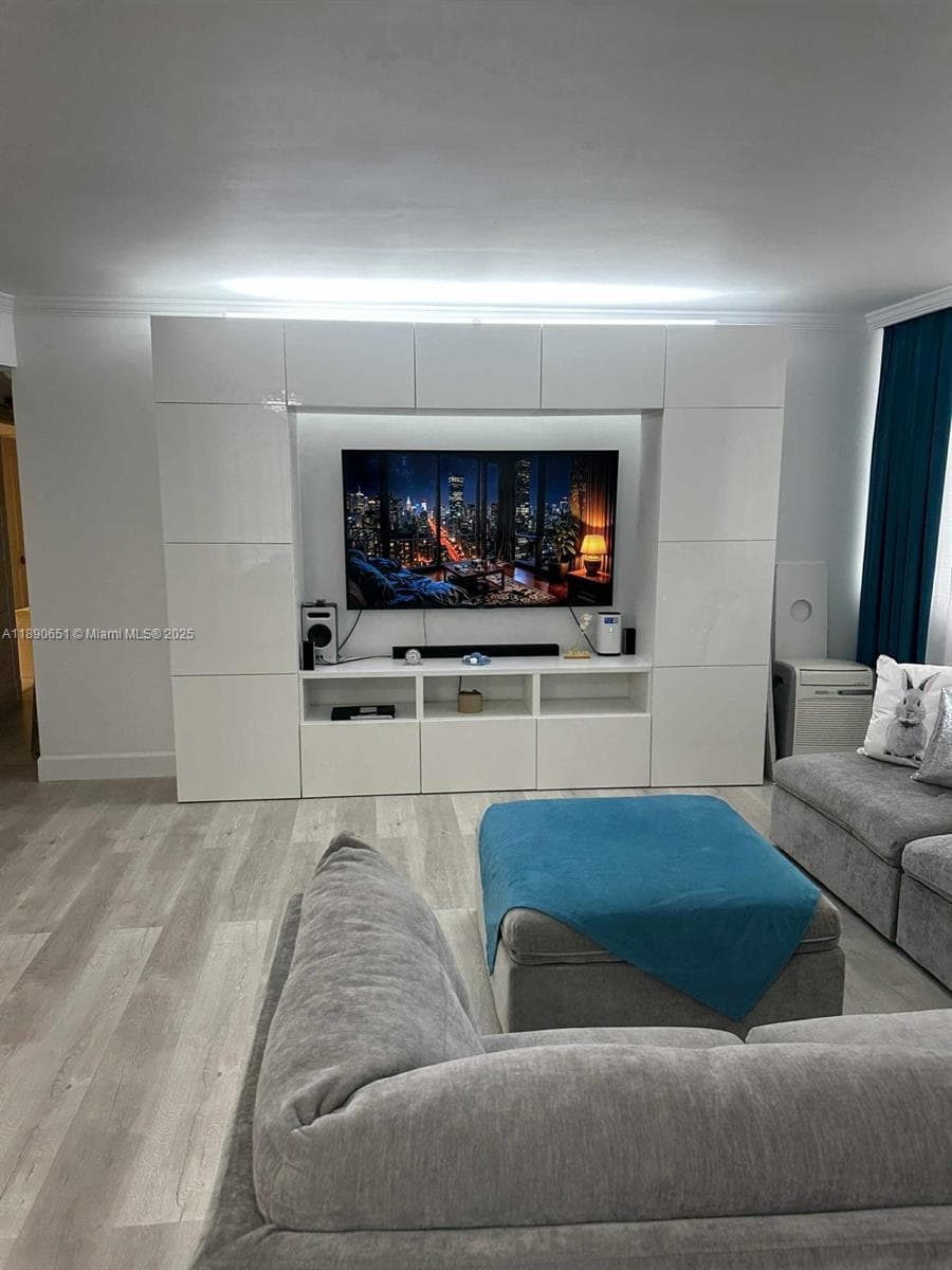 BUCKLEY TOWERS CONDO · #425W in Miami - Photo 5