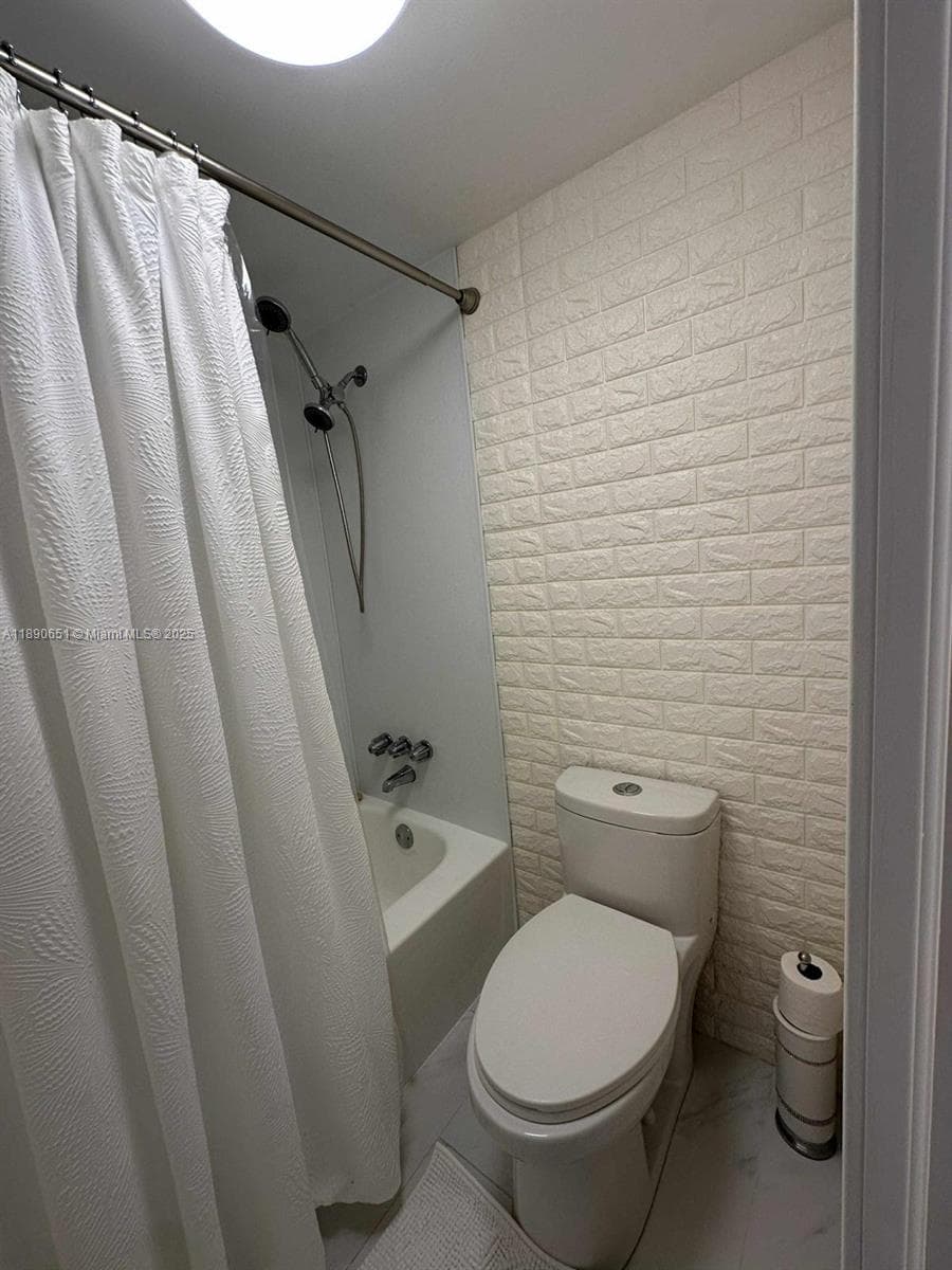 BUCKLEY TOWERS CONDO · #425W in Miami - Photo 10