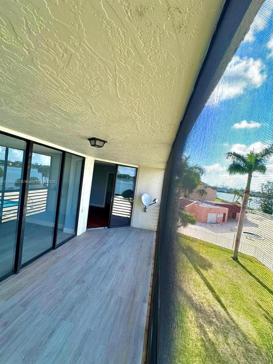 LAKE VIEW OF CALIF CLUB C · #305 in Miami - Photo 17