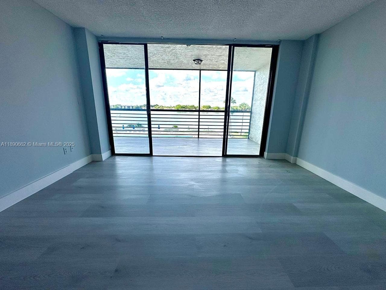 LAKE VIEW OF CALIF CLUB C · #305 in Miami - Photo 15